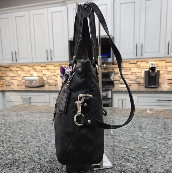 Coach Daisy Mia Black Leather Handbag - Picture 5 of 17